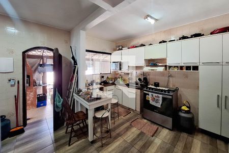 Cozinha de casa à venda com 2 quartos, 396m² em Piratininga, Niterói
