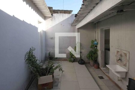 Quintal de casa à venda com 2 quartos, 180m² em Vila Bela, São Paulo