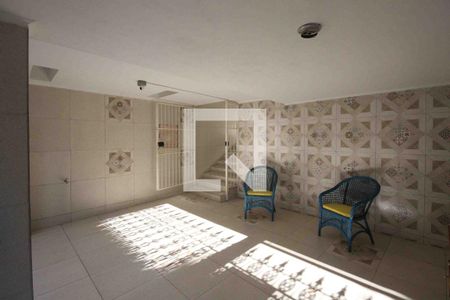 Garagem de casa à venda com 2 quartos, 180m² em Vila Bela, São Paulo