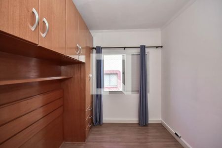 Quarto 1 de apartamento para alugar com 2 quartos, 55m² em Jardim das Palmas, São Paulo