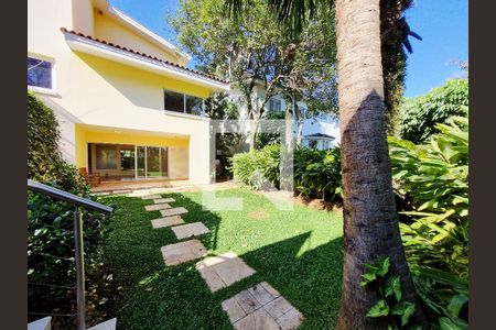 Quintal de casa de condomínio à venda com 4 quartos, 754m² em Morumbi, São Paulo