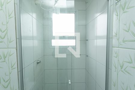 Banheiro de apartamento para alugar com 2 quartos, 43m² em Morro Santana, Porto Alegre