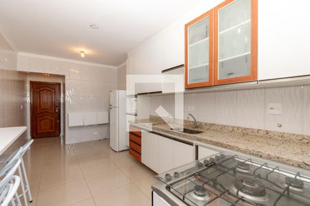 Cozinha de apartamento para alugar com 2 quartos, 85m² em Santo Amaro, São Paulo