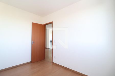 Quarto 1 de apartamento para alugar com 2 quartos, 58m² em Shopping Park, Uberlândia