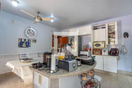 Cozinha de casa de condomínio à venda com 3 quartos, 420m² em Condados da Lagoa, Lagoa Santa