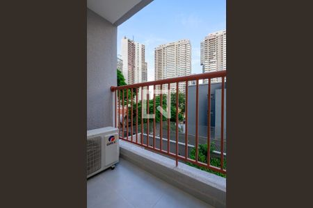 Studio - Varanda de kitnet/studio para alugar com 0 quarto, 26m² em Jardim das Acacias, São Paulo