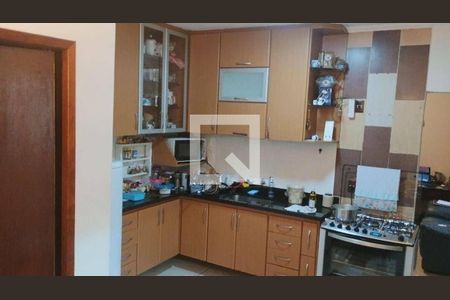 Casa à venda com 2 quartos, 102m² em Vila Matilde, São Paulo