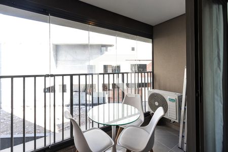 Varanda de kitnet/studio para alugar com 1 quarto, 23m² em Barra Funda, São Paulo