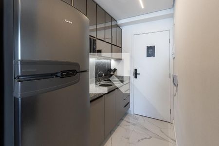 Cozinha de kitnet/studio para alugar com 1 quarto, 23m² em Barra Funda, São Paulo