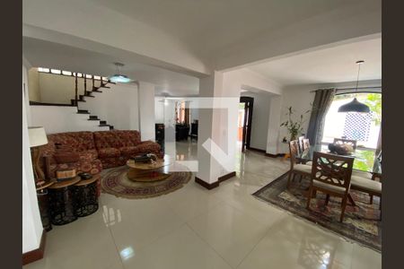 Sala de casa à venda com 6 quartos, 513m² em Pechincha, Rio de Janeiro