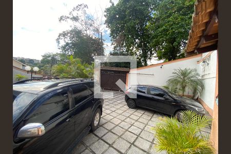 Garagem de casa à venda com 6 quartos, 513m² em Pechincha, Rio de Janeiro