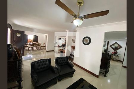 Sala de casa à venda com 6 quartos, 513m² em Pechincha, Rio de Janeiro