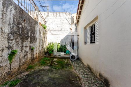 Quintal de casa à venda com 4 quartos, 280m² em Moinho Velho, São Paulo