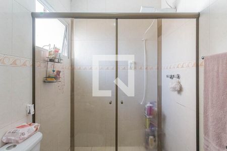 Banheiro da Suíte de casa à venda com 3 quartos, 154m² em Vila Brasilio Machado, São Paulo