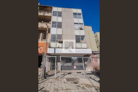 Fachada de kitnet/studio para alugar com 1 quarto, 35m² em Azenha, Porto Alegre