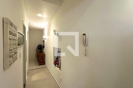 Corredor de apartamento para alugar com 2 quartos, 90m² em Copacabana, Rio de Janeiro