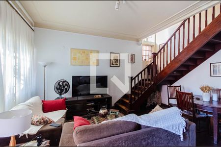 Sala de casa à venda com 2 quartos, 216m² em Liberdade, São Paulo