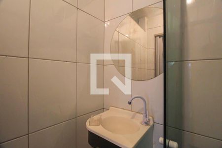 Banheiro de kitnet/studio para alugar com 1 quarto, 40m² em Jardim Angela (zona Leste), São Paulo