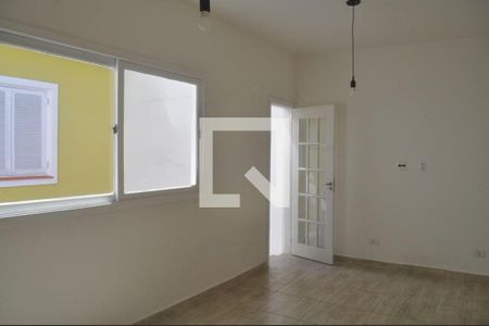 Foto 05 de casa à venda com 2 quartos, 138m² em Vila Gumercindo, São Paulo