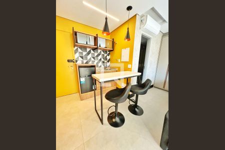 Cozinha de kitnet/studio à venda com 1 quarto, 28m² em Aclimação, São Paulo