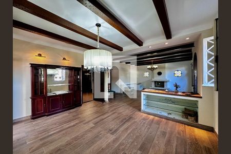 Sala de casa à venda com 3 quartos, 289m² em Granja Julieta, São Paulo