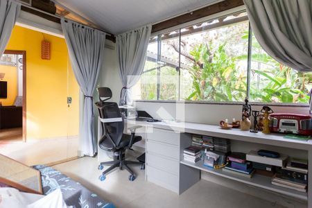 Escritório de casa de condomínio à venda com 3 quartos, 263m² em Brumadinho, Brumadinho