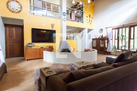 Sala de TV de casa de condomínio à venda com 3 quartos, 263m² em Brumadinho, Brumadinho