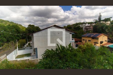 Vista Quarto 1 de casa à venda com 4 quartos, 240m² em Matapaca, Niterói