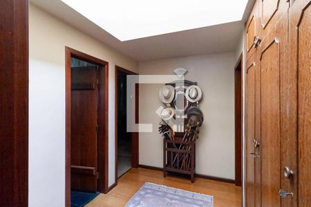 Corredor de casa à venda com 7 quartos, 2000m² em Pampulha, Belo Horizonte