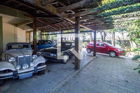 Garagem de casa à venda com 7 quartos, 2000m² em Pampulha, Belo Horizonte