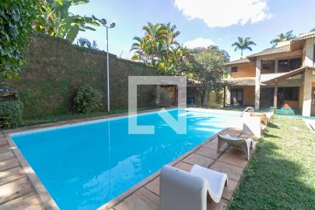 Piscina de casa à venda com 7 quartos, 2000m² em Pampulha, Belo Horizonte