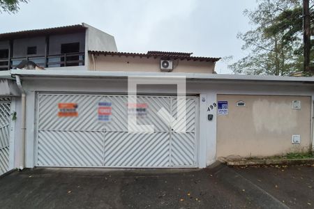 Fachada de casa à venda com 3 quartos, 236m² em Parque Terra Nova Ii, São Bernardo do Campo