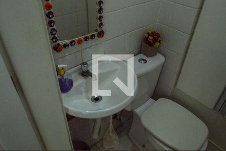 Banheiro de serviço de apartamento à venda com 4 quartos, 110m² em Jacarepaguá, Rio de Janeiro