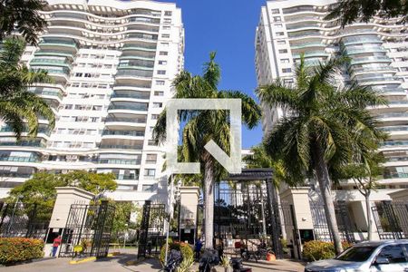 Fachada de apartamento à venda com 4 quartos, 110m² em Jacarepaguá, Rio de Janeiro