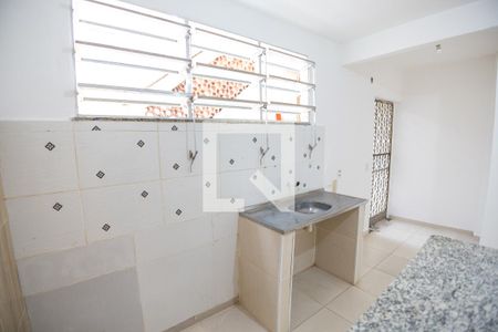 Cozinha de kitnet/studio para alugar com 1 quarto, 30m² em Campo Grande, Rio de Janeiro