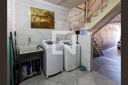 Área de Serviço 2 de casa à venda com 5 quartos, 111m² em Vila Herminia, São Paulo