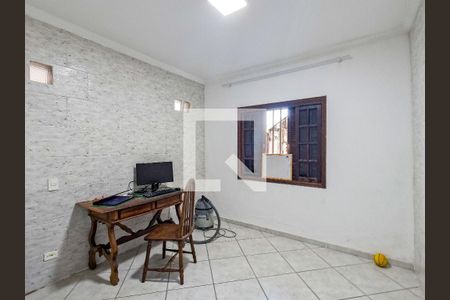 Escritório de casa à venda com 5 quartos, 111m² em Vila Herminia, São Paulo