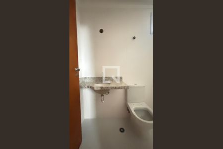 Banheiro da Suíte de apartamento à venda com 2 quartos, 60m² em Campestre, Santo André