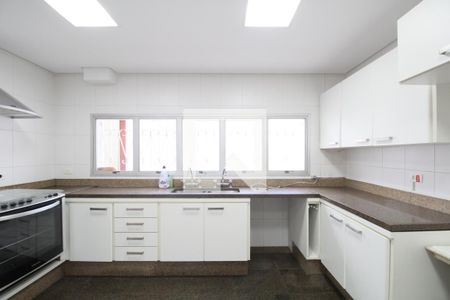 Cozinha de casa à venda com 4 quartos, 374m² em Vila Morumbi, São Paulo