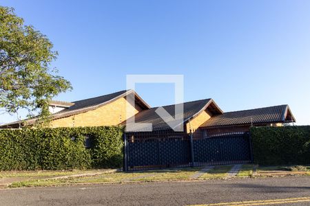 Fachada de casa à venda com 3 quartos, 420m² em Jardim Santa Genebra, Campinas