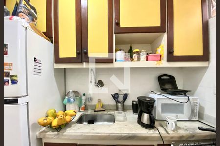 Cozinha de apartamento à venda com 1 quarto, 40m² em Botafogo, Rio de Janeiro