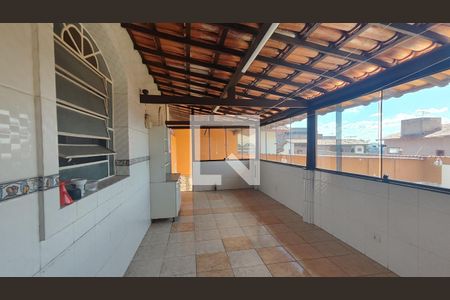 Área de Serviço de casa à venda com 4 quartos, 300m² em Fonte Grande, Contagem