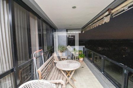 Varanda de apartamento à venda com 4 quartos, 145m² em Barra da Tijuca, Rio de Janeiro