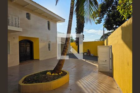 Quintal de casa para alugar com 8 quartos, 710m² em Ribeirânia, Ribeirão Preto