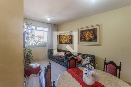 Sala de apartamento para alugar com 3 quartos, 82m² em Cidade Nova, Belo Horizonte