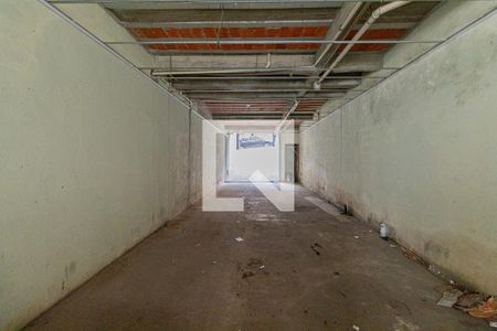 Garagem de casa à venda com 5 quartos, 178m² em Artur Alvim, São Paulo