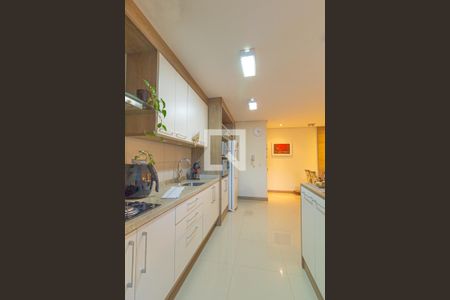 Cozinha de apartamento à venda com 3 quartos, 98m² em Centro, Canoas