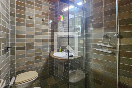 Banheiro da Suíte de apartamento para alugar com 4 quartos, 90m² em Loteamento Joao Batista Juliao, Guarujá