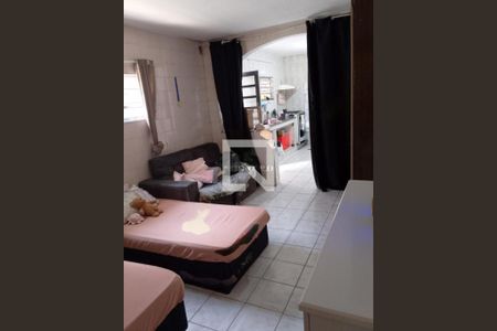 Casa à venda com 3 quartos, 212m² em Vila Marieta, São Paulo