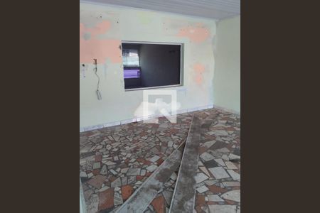 Casa à venda com 3 quartos, 212m² em Vila Marieta, São Paulo